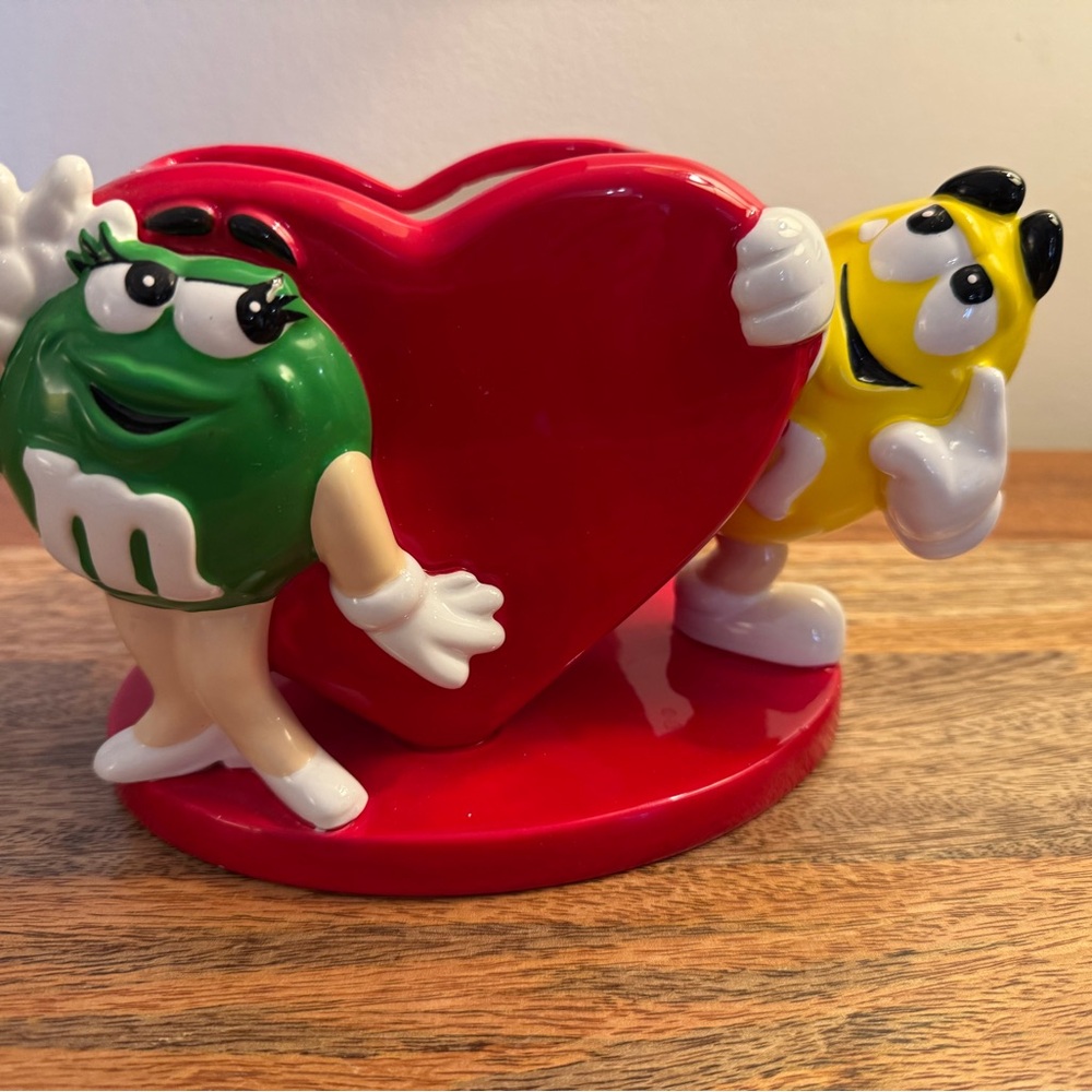 M&M's Heart-Shaped Figurine